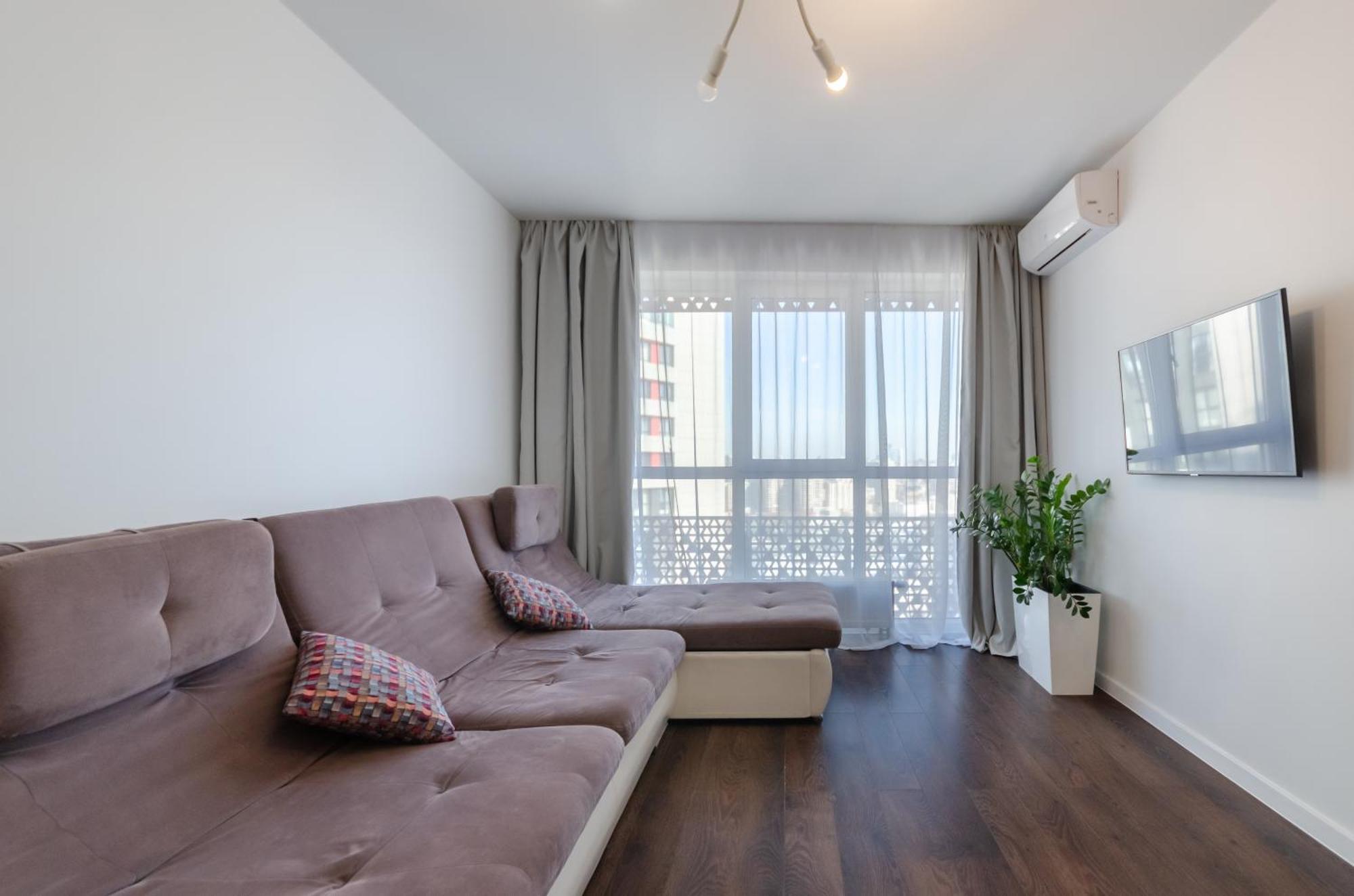 Petrovdom 41B-59B-90B-77B Stunning City View Apartments At Rc Kvartet, Central Railway Station Kiev Dış mekan fotoğraf